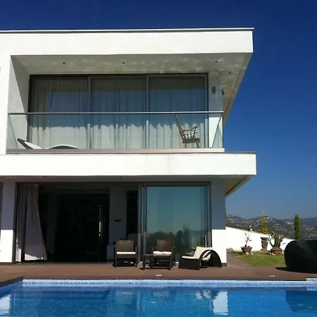 Mountain View Vila Apsiou